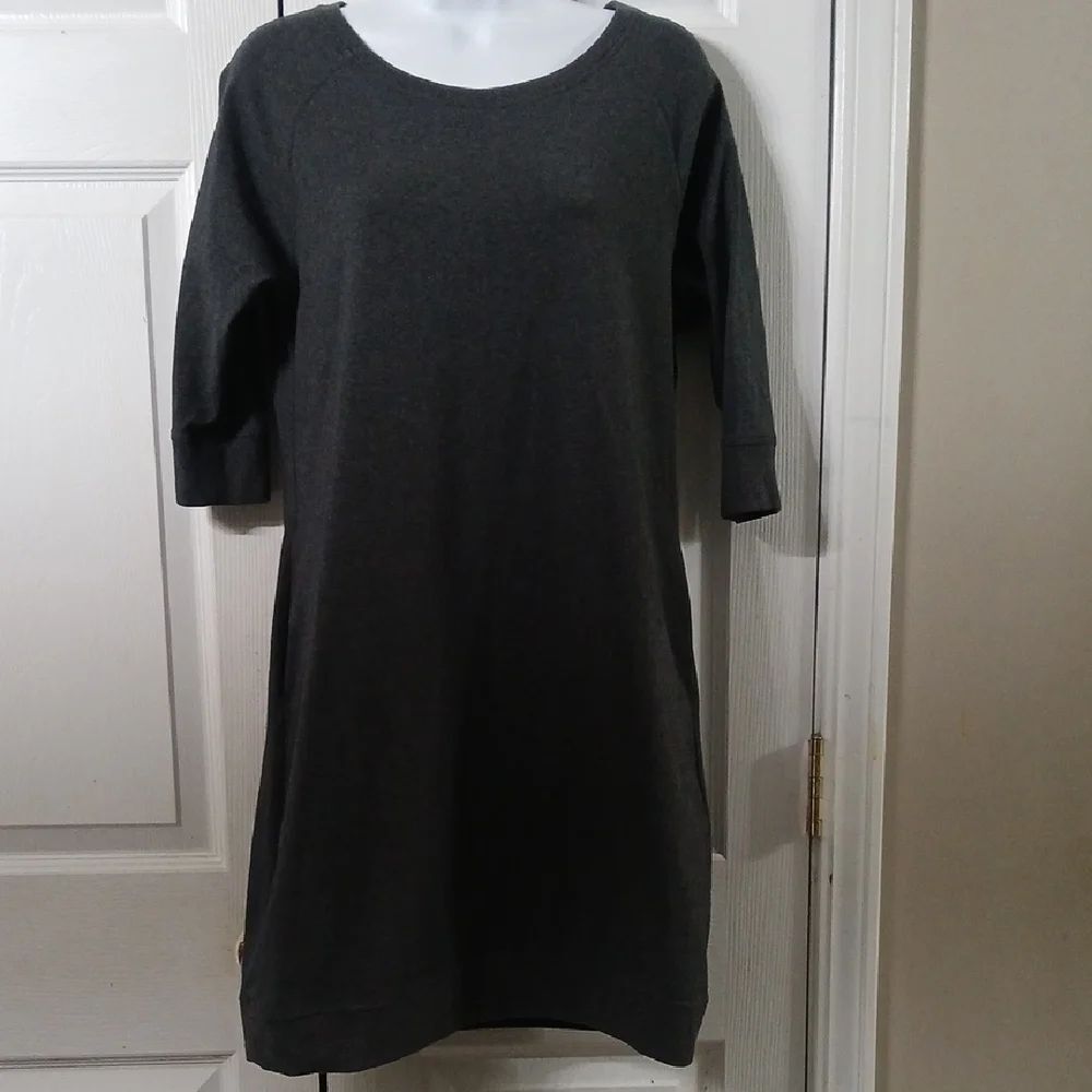 Lululemon gray knit dress stretchy with pockets 1/2 length sleeves   Sz M NWOT